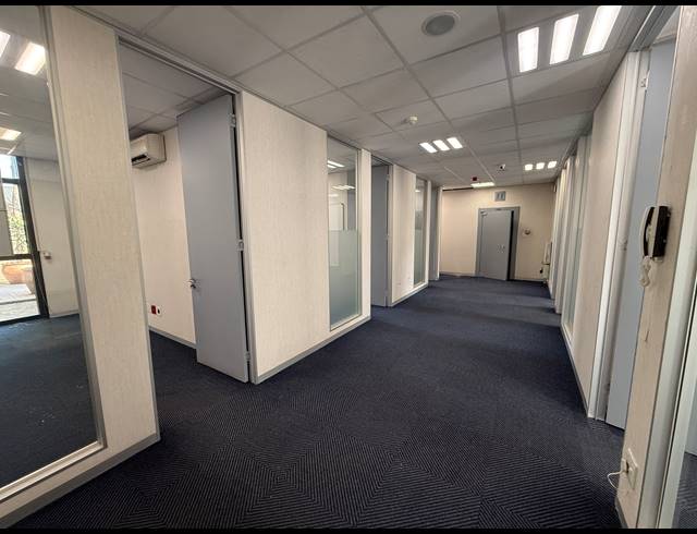 157M² OFFICE TO LET IN ROSEBANK
